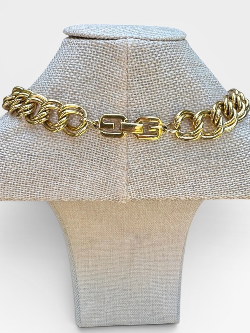 GIVENCHY Vintage Gold Chunky Curb Chain Necklace - Picture 7 of 8
